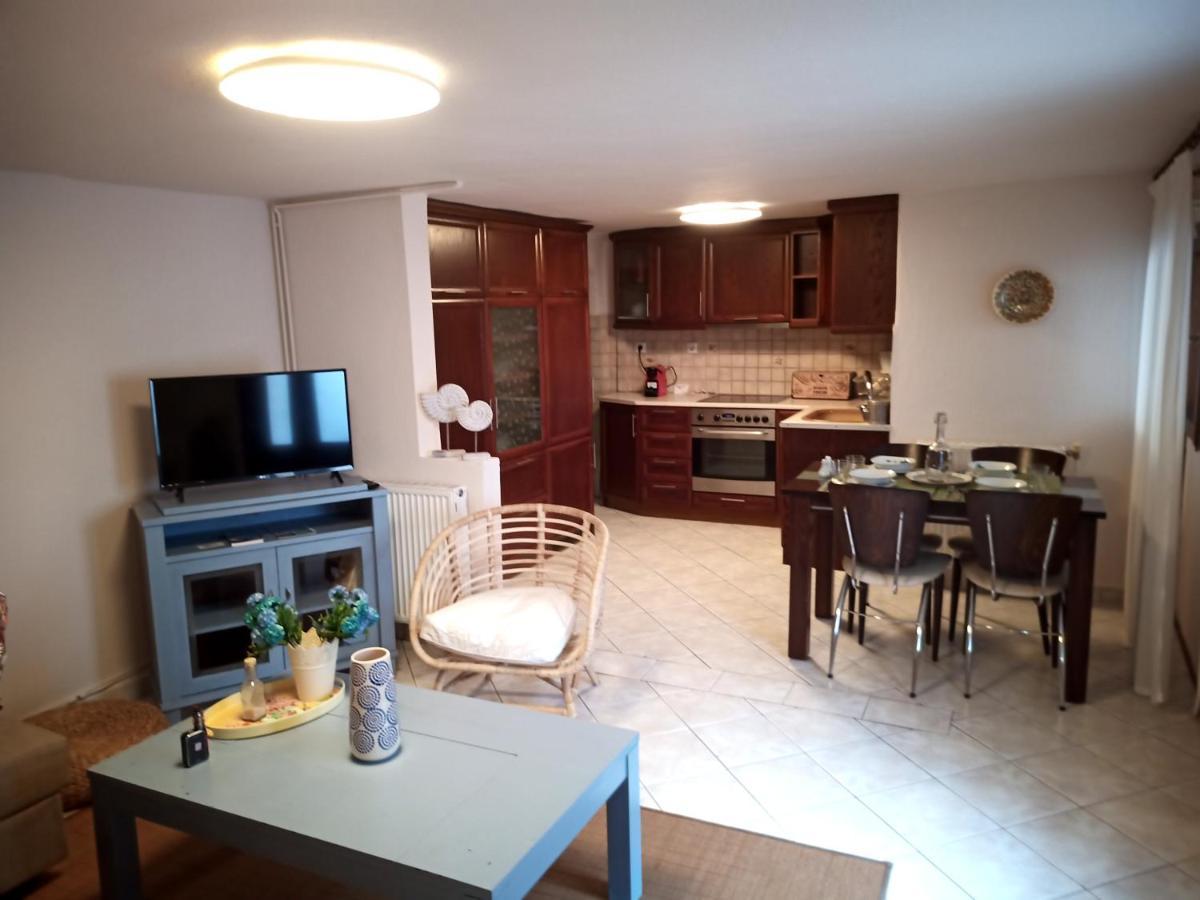 Plateia Apartments Agios Nikolaos  Eksteriør billede